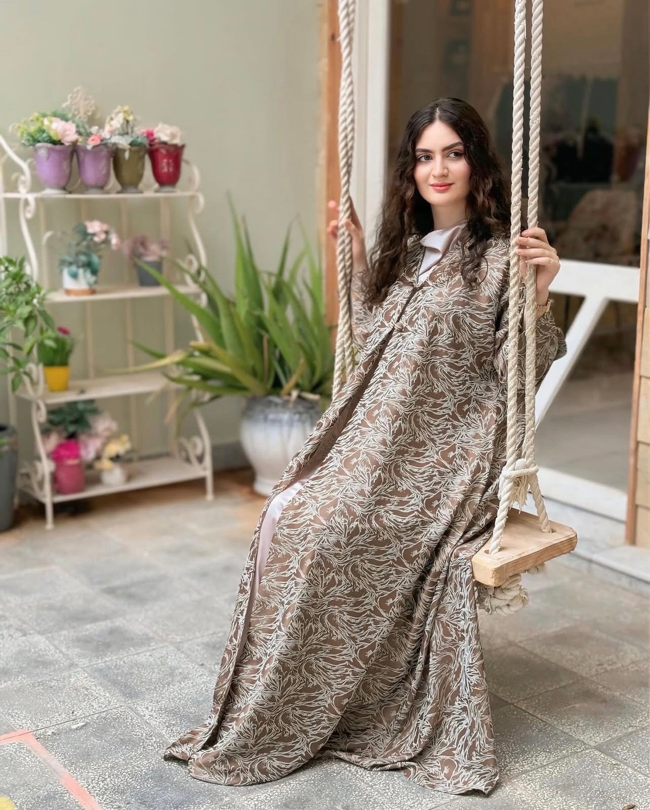 Vanilla Bloom Abaya